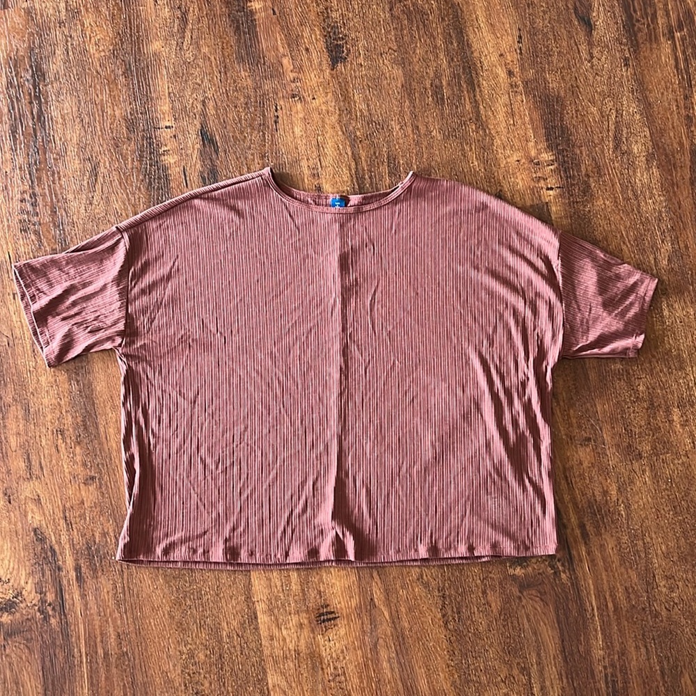 OLD NAVY// maroon oversized cropped tee